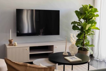 Faliro Seaside Retreat 2BD Apartment - Photo 2