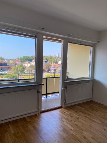 Östra Järnvägsgatan 14 B - Photo 3