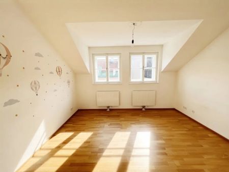 UNBEFRISTET: Klimatisierte Dachgeschosswohnung mit Loggien in Botschaftsviertel - Photo 5