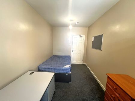 7 Bed Flat, Classic House, BS1 - Photo 5