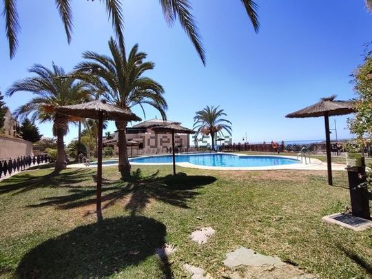 Alquiler de piso en Calle Ópalo - Photo 1