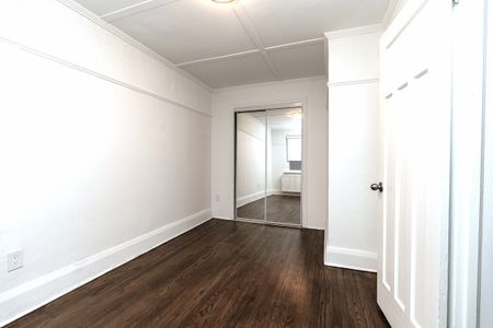 For Lease - 100 Vaughan Road Unit# 11, Toronto, Ontario - Photo 2