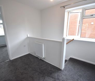 3 bedroom semi-detached house to rent - Photo 5