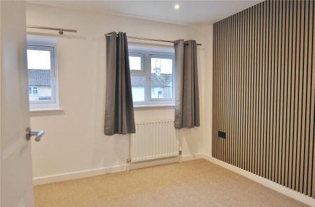 2 bedroom semi-detached house to rent - Photo 3