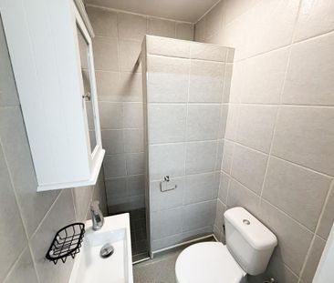 Studio to rent - Photo 6