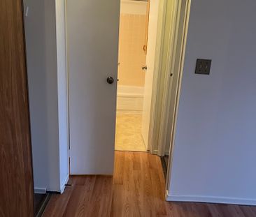 1 bedroom - Utilities Included -152 Thorold - Photo 1