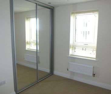 Kingfisher Drive, MAIDENHEAD - Photo 3