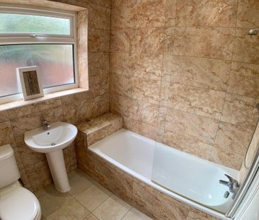 3 bedroom terraced house to rent - Photo 5