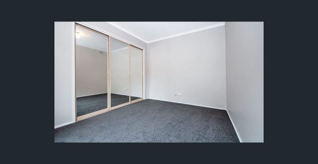 SPACIOUS 3-BEDROOM HOME - Photo 1