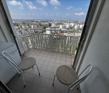 5 pièces - Meublé - 96,81 m² - 12ème étage - Colocation autorisée - Photo 6