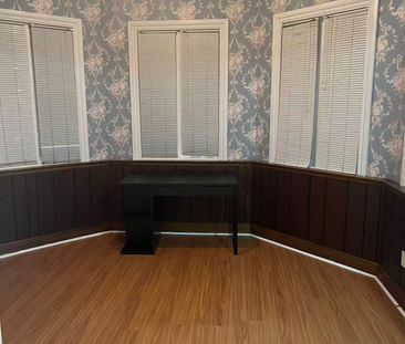 For Lease - 35 Mcdairmid Road Unit# unit1, Toronto, Ontario - Photo 6