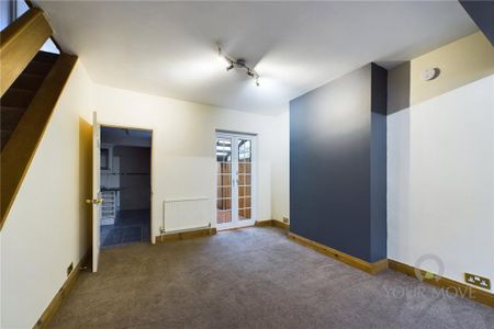 3 bedroom terraced house to rent - Photo 2