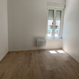 Location Appartement 2 pièces 38m² NOGENT SUR SEINE 10400 - Photo 2