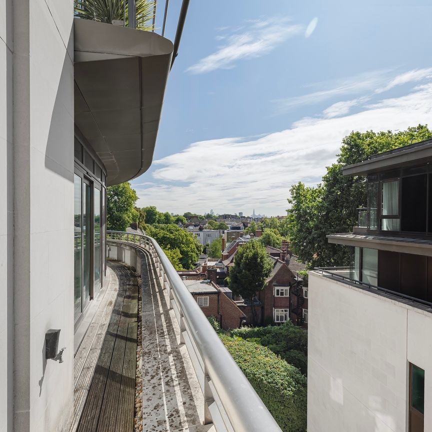 Traditional townhouse in the heart of Kensington - Photo 1