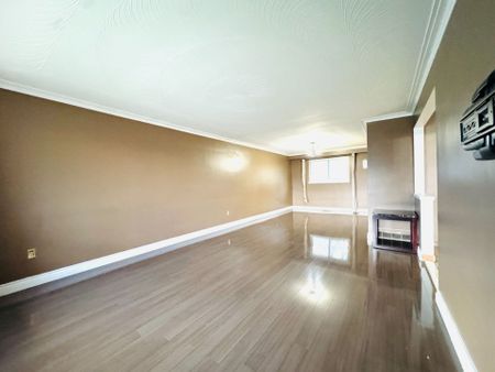 For Lease - 1194 Albion Road, Toronto, Ontario - Photo 2