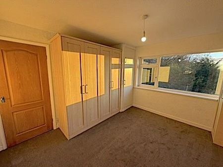 3 bedroom detached house to rent - Photo 5