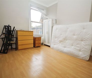 Bensham Manor Road, Thornton Heath, CR7 7AA - Photo 4