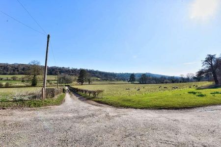 Bacres Farm Cottage, Hambleden, RG9 - Photo 2