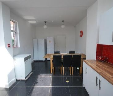 7 bedroom terraced house to rent - Photo 1
