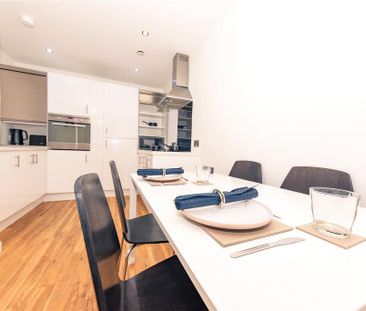 2 bedroom flat to rent - Photo 4