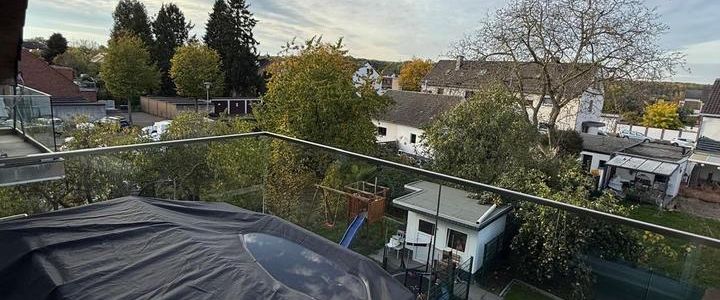 Helle 5-Zimmer Maisonette Wohnung mit Balkon in Köln Weiler - Foto 1