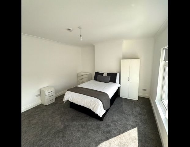 Room in a Shared House, Dawlish Road, B29 - Photo 1