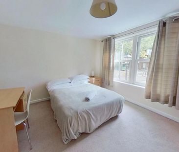 4 bedroom private hall to rent - Photo 5