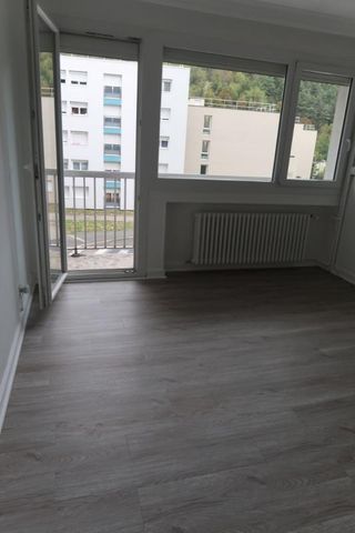 Appartement Le Chambon-Feugerolles - Photo 3