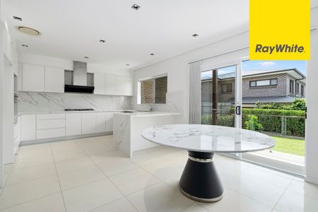 Family Home in Ideal Location! 4 Bedroom plus Study - Photo 3