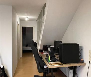 A1836 gut geschnittene Dachgeschoßwohnung mit Balkon - Foto 1