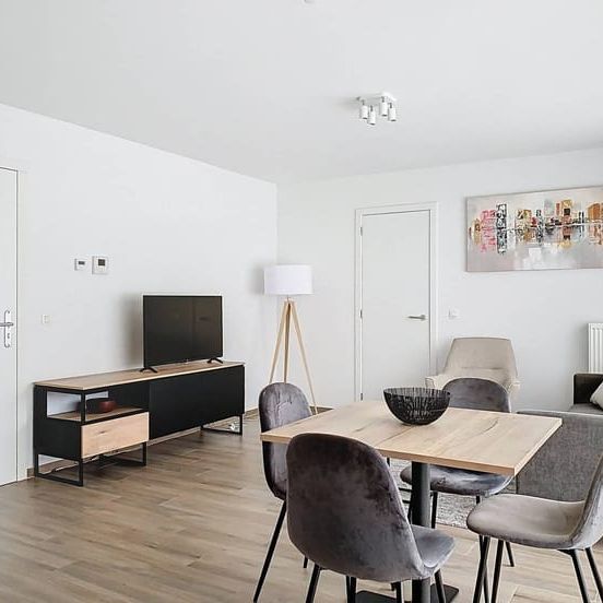 Appartement te huur - Photo 1