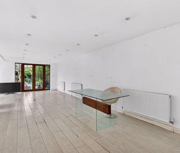 4 bedroom detached house to rent - Photo 5