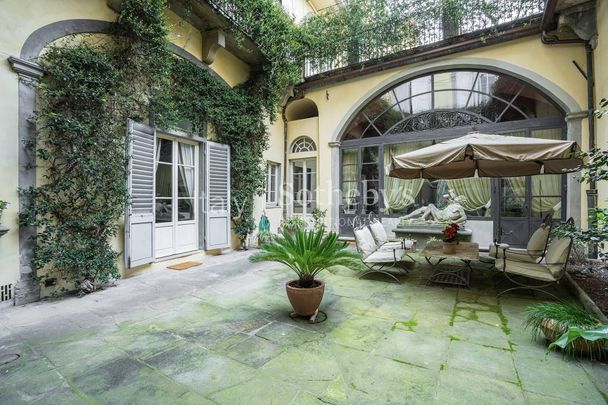 Splendido appartamento con giardino in Oltrarno - Photo 1