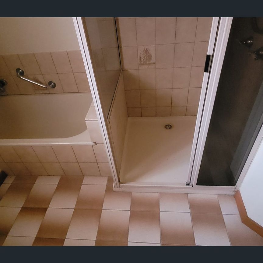 41 Salisbury Avenue, Newington, Vic 3350 - Photo 1