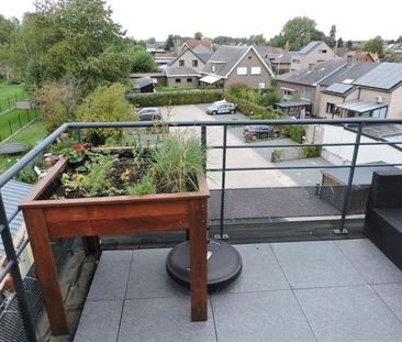 RUIM EN MODERN DUPLEX-APPARTEMENT IN OOSTERZELE - Photo 3