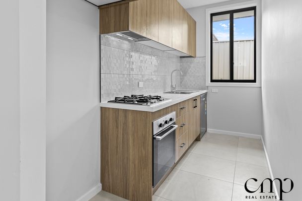 17A Claypole Street, Ambarvale NSW 2560 - Apartment For Rent | Domain - Photo 1