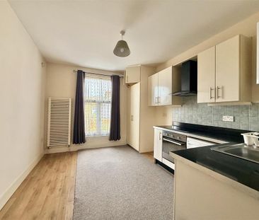 Property to rent - Photo 5