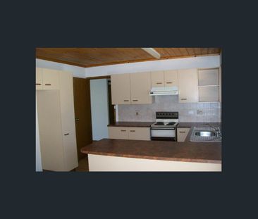 one for the family - Photo 2