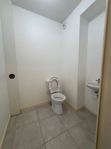 Location Appartement 4 pièces 79m² PESSAC 33600 - Photo 4