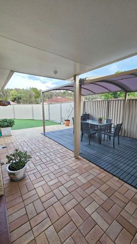 Runaway Bay - Photo 2