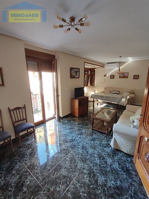 Alquiler Habitación en Ejido Belén, Jaén - Photo 1