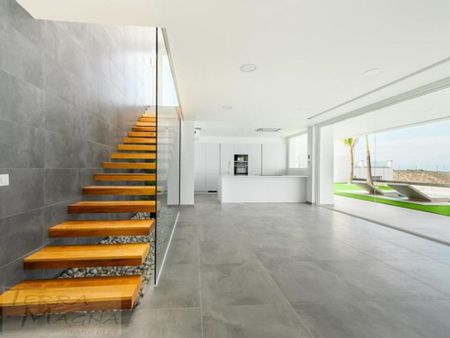 Luxury Semidetached House for rent in Adeje, Canary Islands - Photo 3