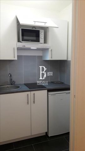 PARIS 163 rue de Charonne, dans bel immeuble un studio entièrement refait à neuf avec pièce de vie, ... Paris (75011) - Photo 3