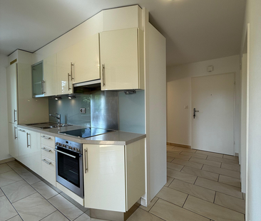 Helle 4.5-Zimmerwohnung im Hochparterre mit grossem Balkon - Photo 5