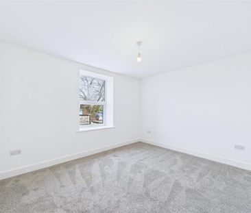 3 bedroom apartment to rent - Photo 6