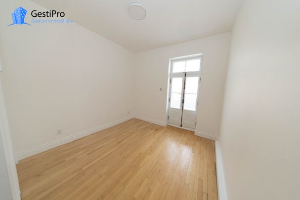 42-48 Couillard - Photo 1