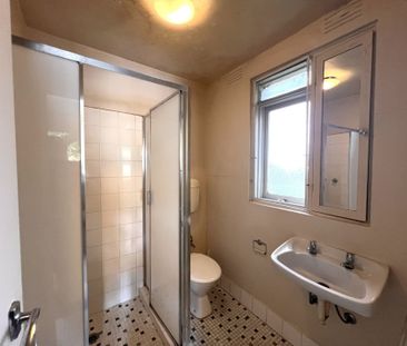 Charming and cosy apartment in the heart of St Kilda - Photo 2