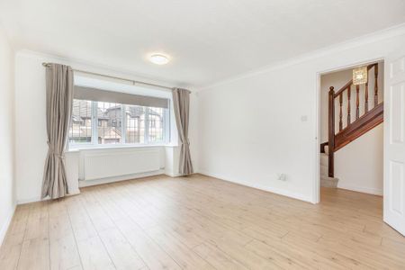 3 bedroom detached house to rent - Photo 4