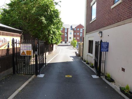 Castle Locks, Castle Road, KIDDERMINSTER - Photo 2