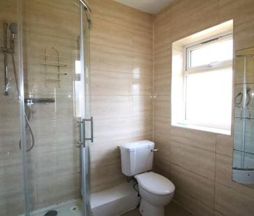 4 bedroom terraced house to rent - Photo 3